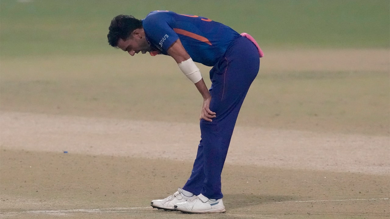 Big blow for CSK, Deepak Chahar likely to miss few matches of upcoming IPL