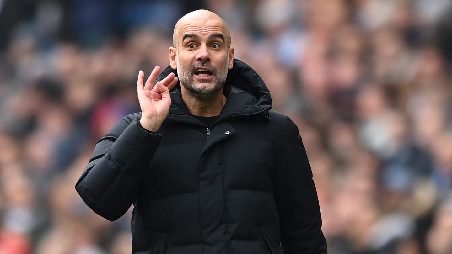 Pep Guardiola on Jurgen Klopp Giving Up Title Hunt